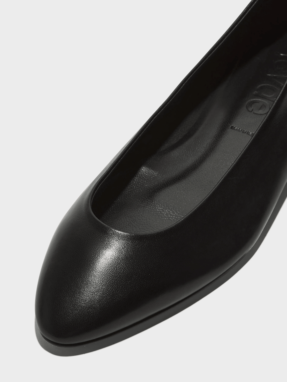 Aeyde Ellie Almond-Toe Flats