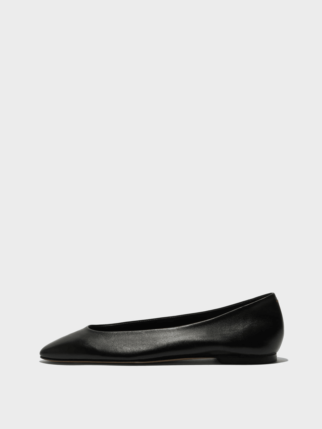 Aeyde Ellie Almond-Toe Flats