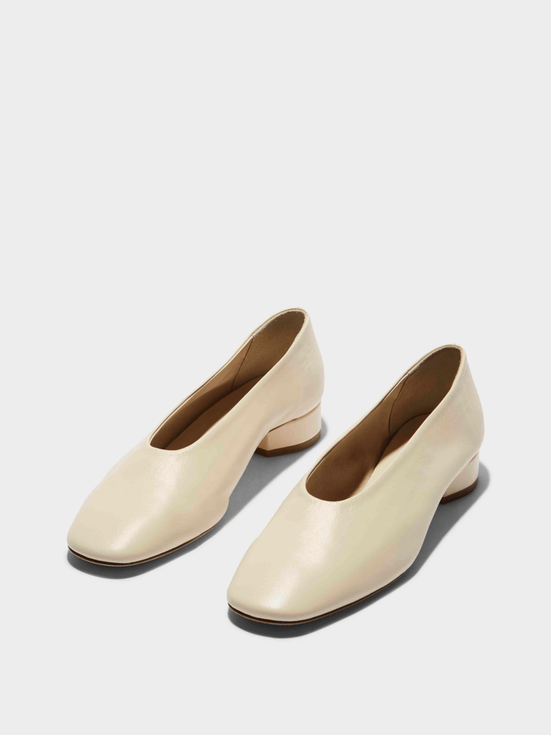 Aeyde Delia Low-Heeled Ballet Pumps