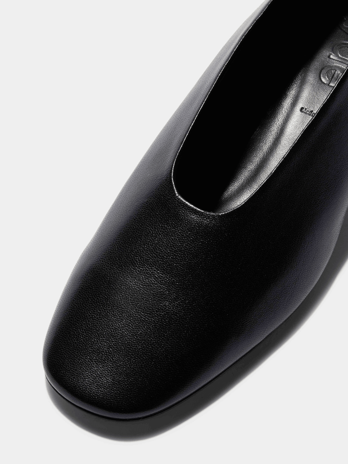 Aeyde Delia Low-Heeled Ballet Pumps