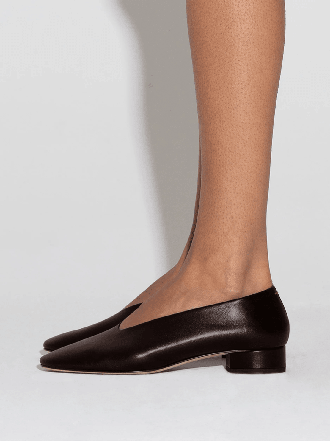 Aeyde Delia Low-Heeled Ballet Pumps