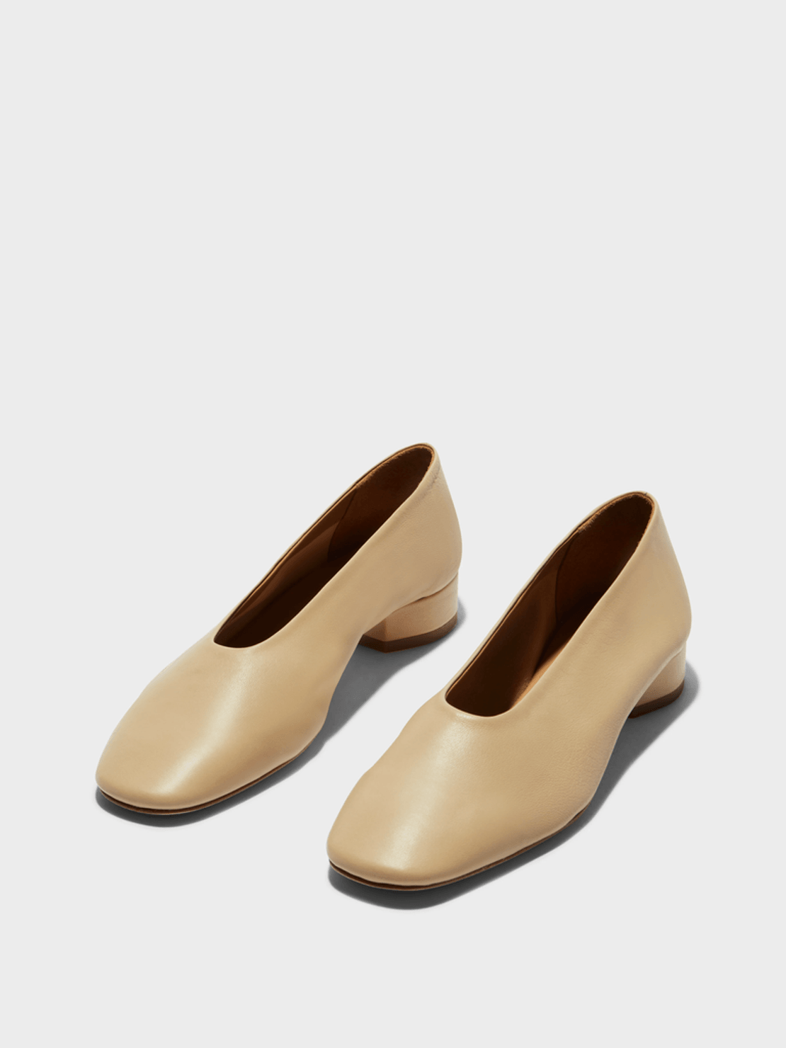 Aeyde Delia Low-Heeled Ballet Pumps