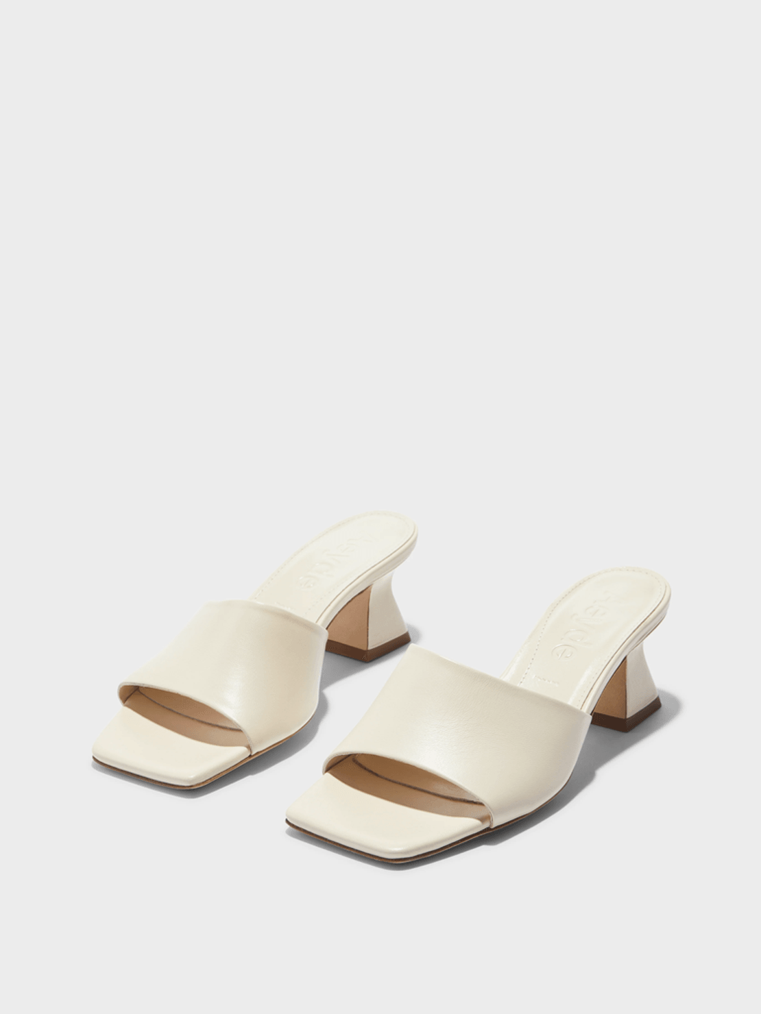 Aeyde Ale Leather Mules